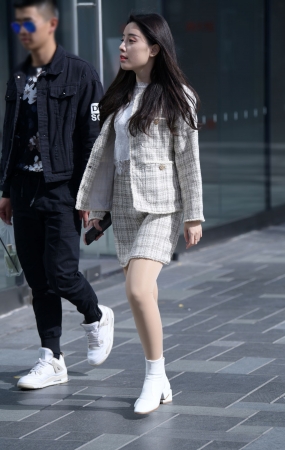 爽滑肉丝美女