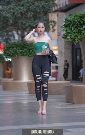 MP987 [一始4K街拍视频+图片] 黑色瑜伽裤美女