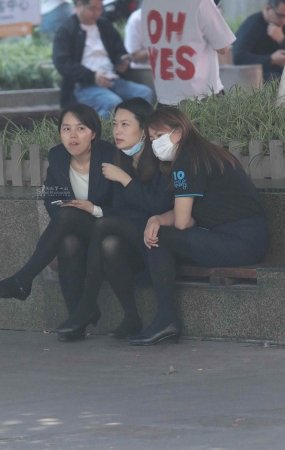街拍黑丝职业装