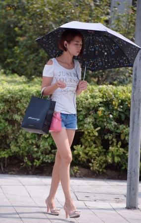 热裤，长腿，高跟-10P
