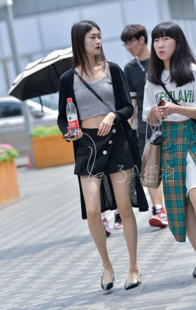 长腿细腰美女-14P