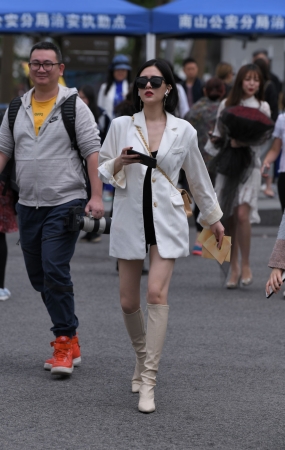长靴美女