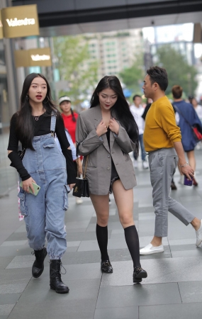 肉肉的可爱小妹