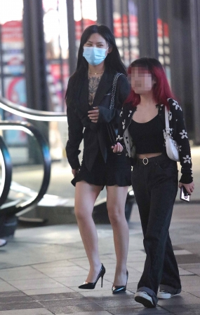 街拍高跟少妇-15P