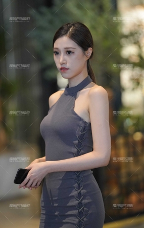 迷人的小姐姐