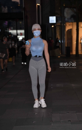 紧身裤美女