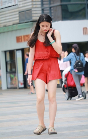 红色小背带美女-16P