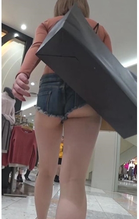 牛仔裤月牙美眉