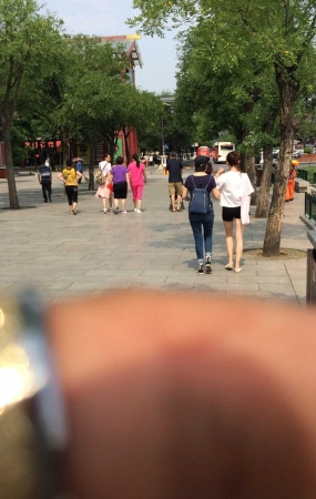 街拍大赛第三季—-长腿短裤