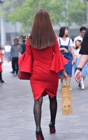 红裙黑丝高跟鞋-12P