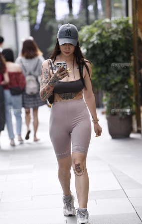 瑜伽裤美女