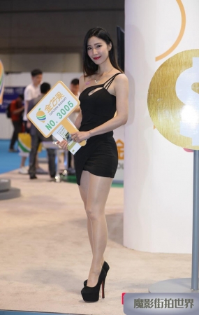 黑色连衣短裙肉丝模特小姐姐3A1426[92.3M]