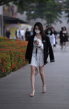 美腿时髦美女