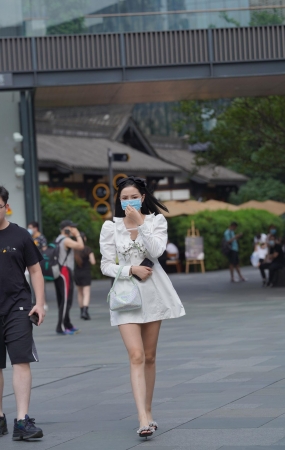 长腿美女