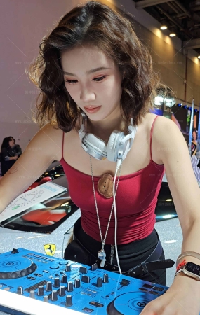 苏州改装展之动感的DJ靓妹4K-6min 7P