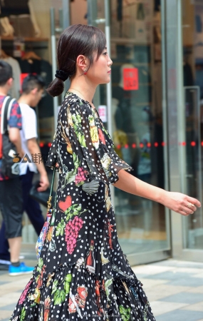 长裙美女-13P