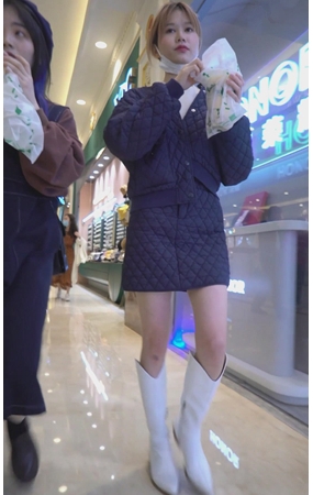 漂亮的高靴美女