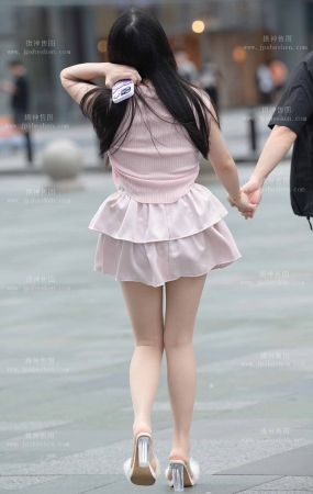 2374-3=92√夏天也能遇见肉丝女友 15P