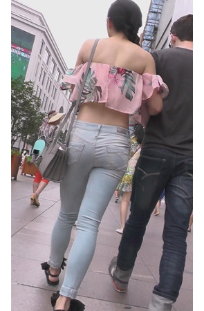性感白色瑜伽