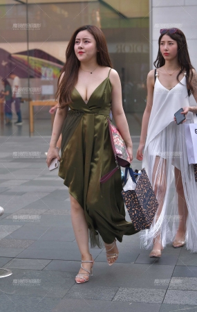 性感丰满的女人