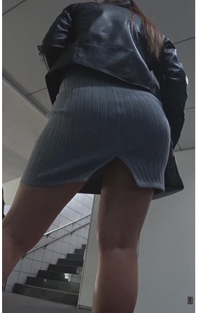 灰裙美眉