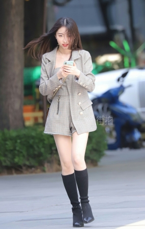 套装小姐姐长靴美腿性感迷人-12P