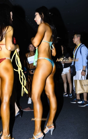 健体美臀大赛蓝宝石比基尼