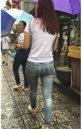 灰牛妹子