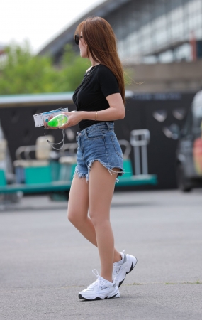 超薄肉丝美女