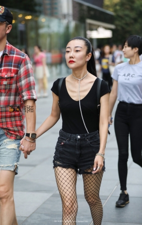 网袜少妇-16P
