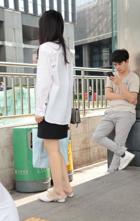 小S原图白高美女17P-7P