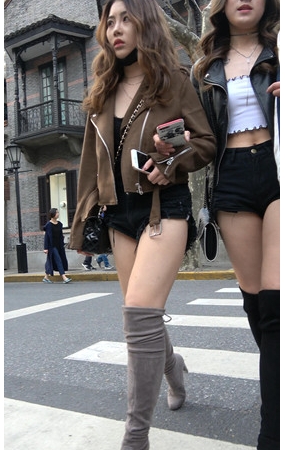高靴妹子
