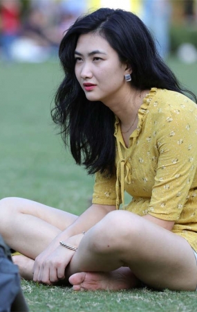 No1731 长发女生在老外男友的建议下，彻底躺平放飞自我