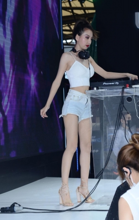 DJ小姐姐