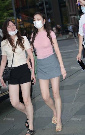 温柔白嫩邻家小妹.230927-3-71 15P