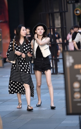 漂亮的小姐姐