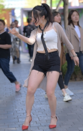 狂野**