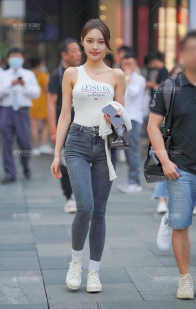 清爽甜美的女孩