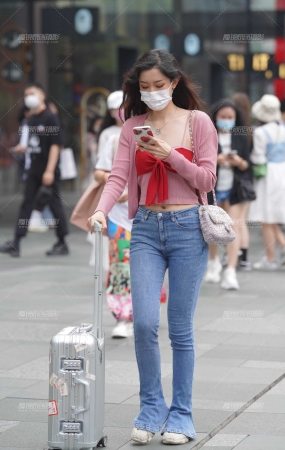 气质美眉