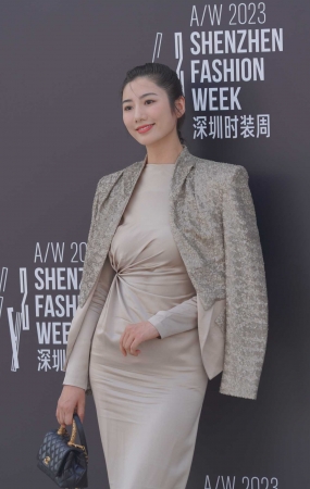 气质美女