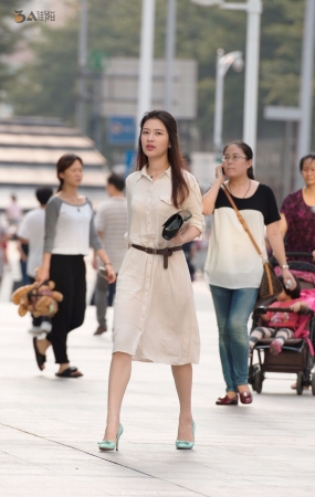 连衣裙，裸腿，高跟-9P