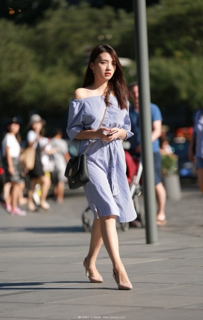 抹胸美腿高跟少妇-7P