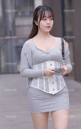 韵味丰腴的女人