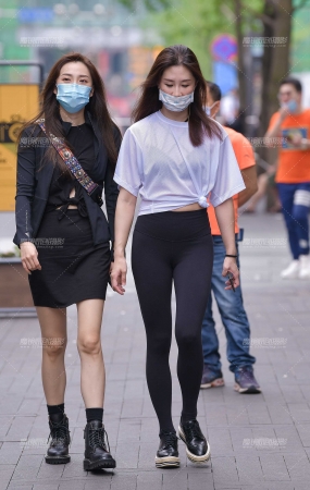 黑色瑜伽裤
