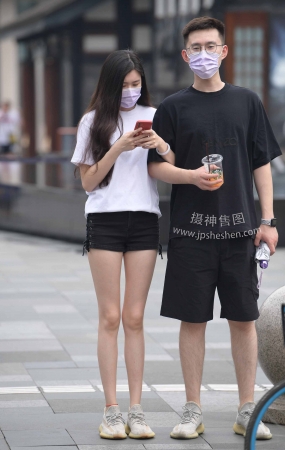 2263-24+84极品的一双白皙美腿，想抱回家～ 23P