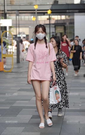 美腿小妹