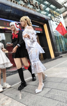 极品二次元美女