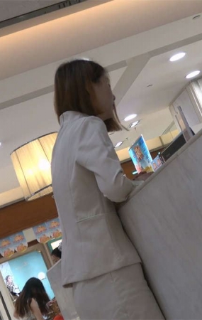 漂亮OL制服美女的极品诱惑丝袜脚
