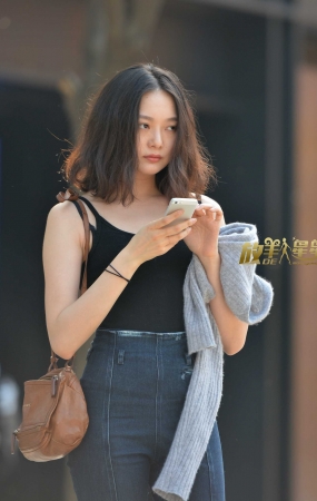 -高腰牛仔少妇