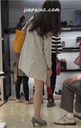 鞋店拍摄试鞋的薄透丝袜少F [1.12 GB/MP4]